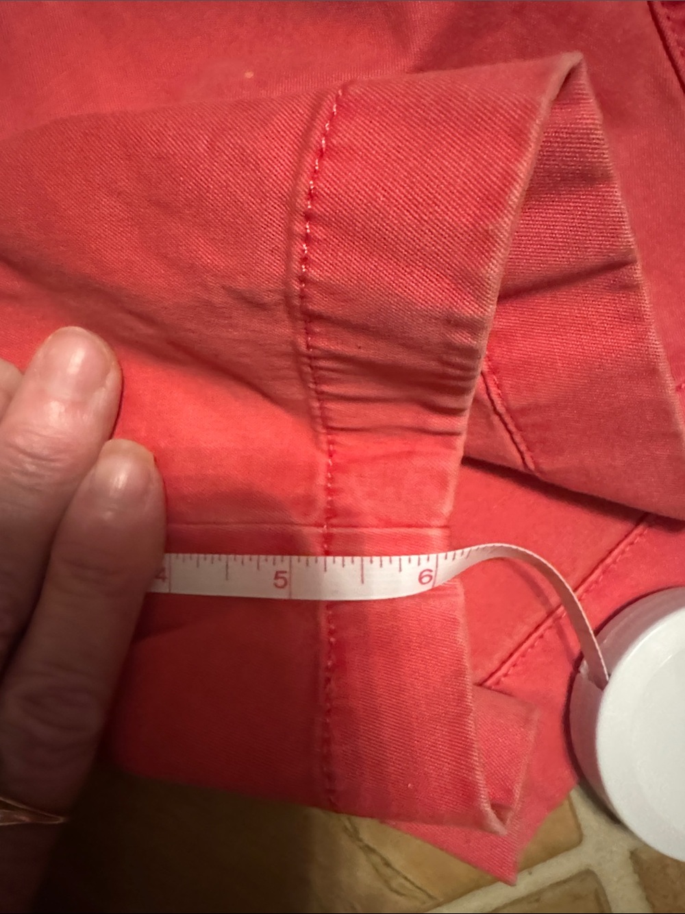 Vineyard Vines Men’s Coral Shorts - Picture 3 of 3